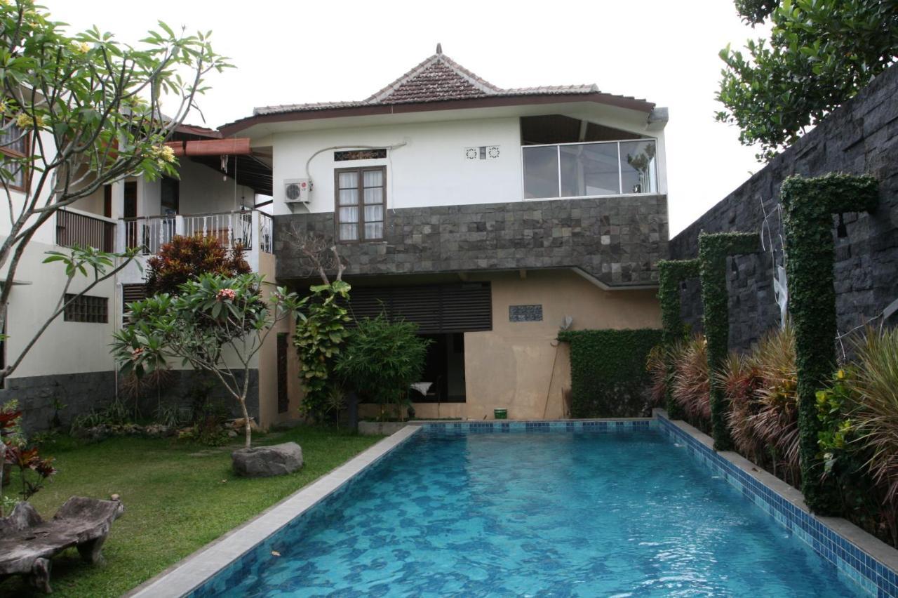 Rumah Kayen Family Homestay Джокьякарта Экстерьер фото